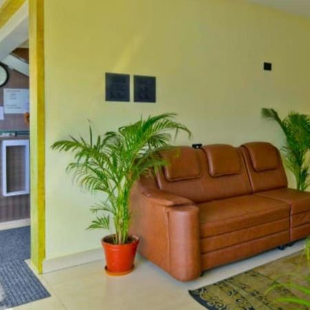 Kenz Residency Hotell Kochi Exteriör bild