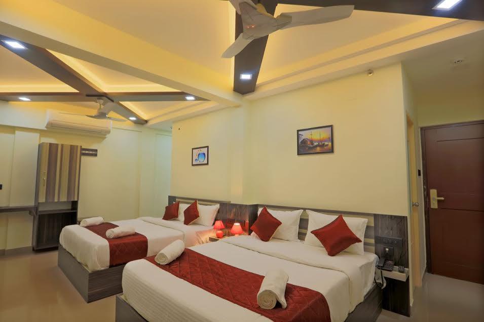 Kenz Residency Hotell Kochi Exteriör bild
