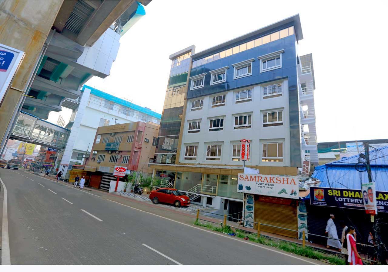 Kenz Residency Hotell Kochi Exteriör bild